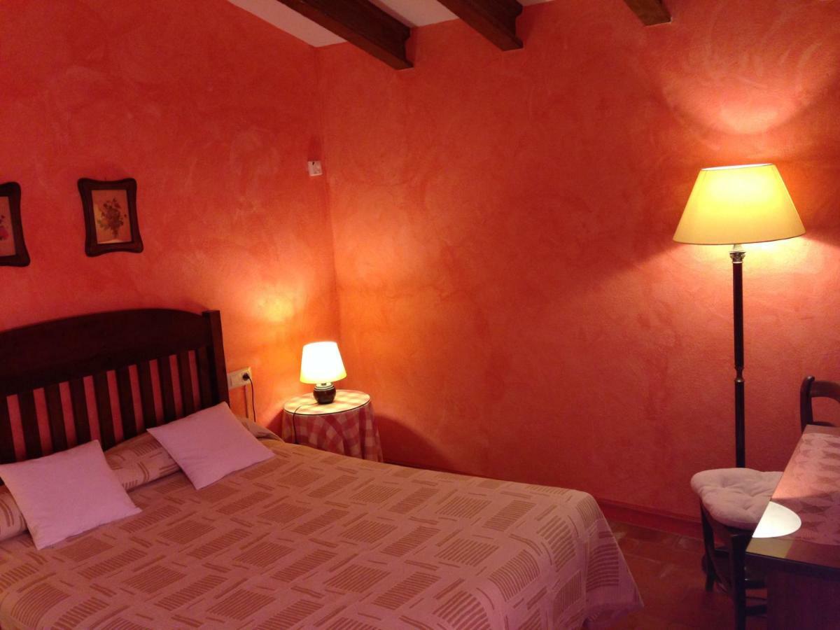 Mas Peraquintana Guest House เลสกาลา ภายนอก รูปภาพ