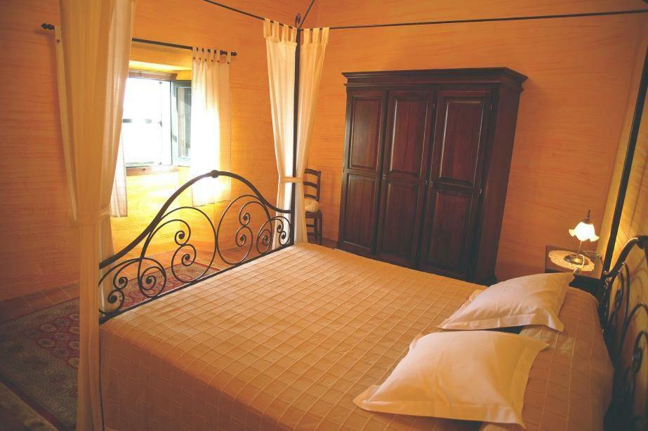 Mas Peraquintana Guest House เลสกาลา ภายนอก รูปภาพ
